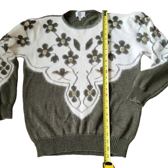 Stunning Vintage Sweater - Picture 4 of 7